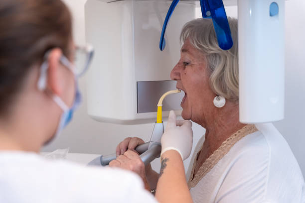 Best Emergency Wisdom Tooth Extraction in East Hills, NY